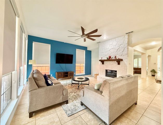 2754 Ridge View Road, Frisco, TX 75034