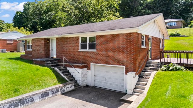 725 W Sun Street, Morehead, KY 40351