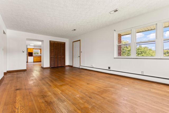 725 W Sun Street, Morehead, KY 40351