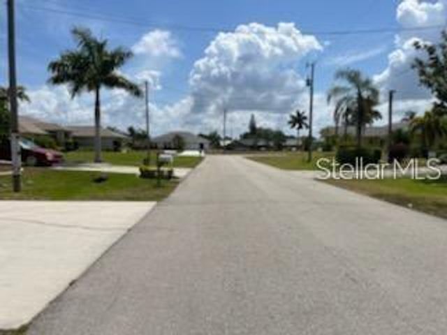 214 SW 43 LANE, Cape Coral, FL 33914