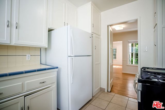 10761 Massachusetts Avenue 4, Los Angeles, CA 90024