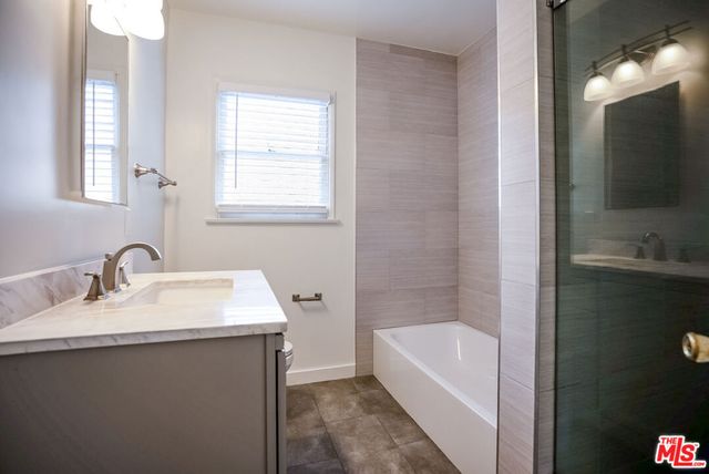 10761 Massachusetts Avenue 4, Los Angeles, CA 90024