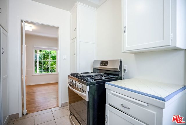 10761 Massachusetts Avenue 4, Los Angeles, CA 90024