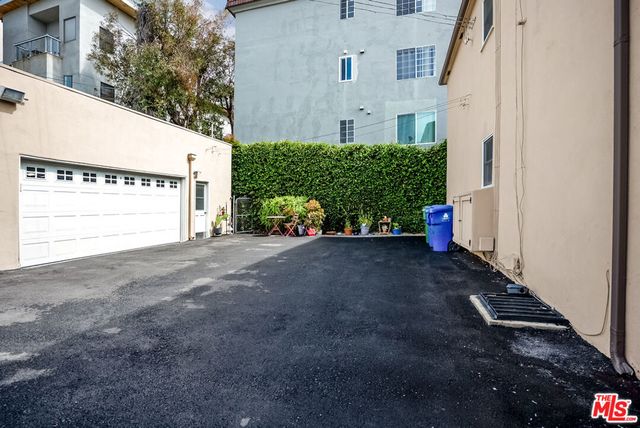 10761 Massachusetts Avenue 4, Los Angeles, CA 90024