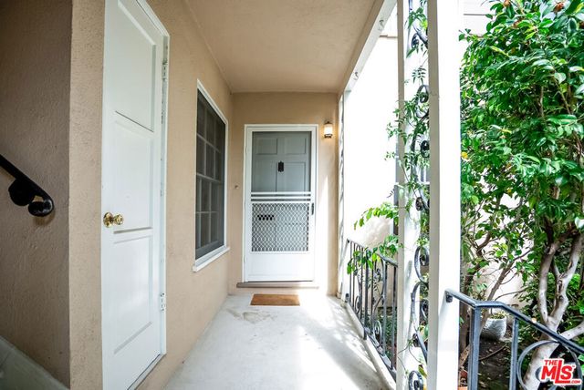 10761 Massachusetts Avenue 4, Los Angeles, CA 90024