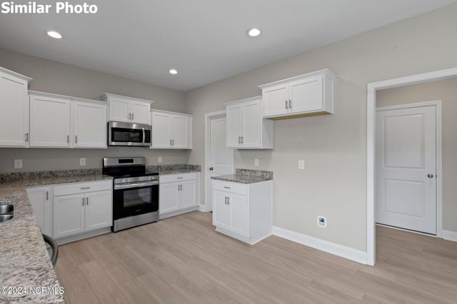 911 Wild Azalea Way, Hubert, NC 28539