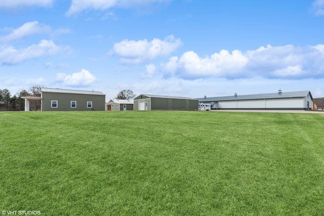 27802 N Owens Road, Mundelein, IL 60060