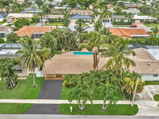 11 FOREST HILLS Lane, Boca Raton, FL 33431