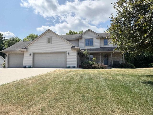 642 E Waterford Drive, Beloit, WI 53511