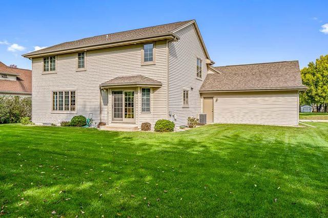 642 E Waterford Drive, Beloit, WI 53511
