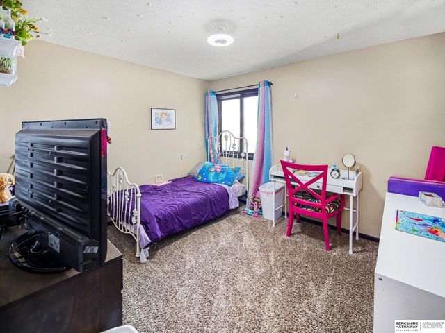 1919 SW 27th Street, Lincoln, NE 68522