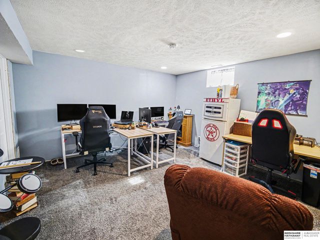 1919 SW 27th Street, Lincoln, NE 68522