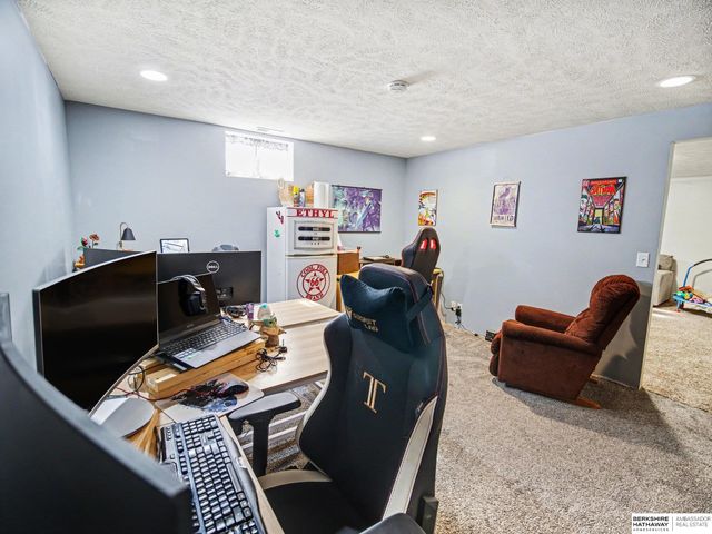 1919 SW 27th Street, Lincoln, NE 68522