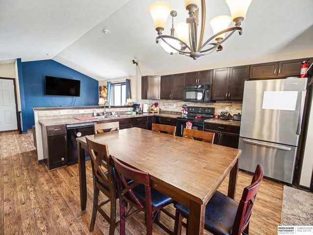 1919 SW 27th Street, Lincoln, NE 68522