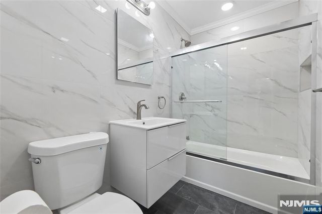 86 N Walnut Street, Ridgewood, NJ 07450