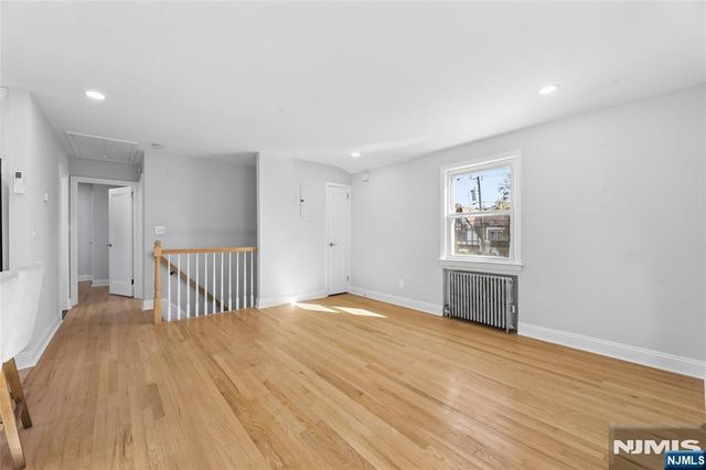 86 N Walnut Street, Ridgewood, NJ 07450