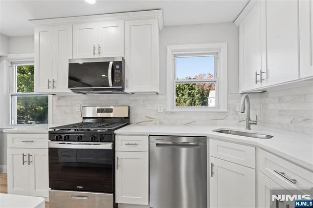 86 N Walnut Street, Ridgewood, NJ 07450