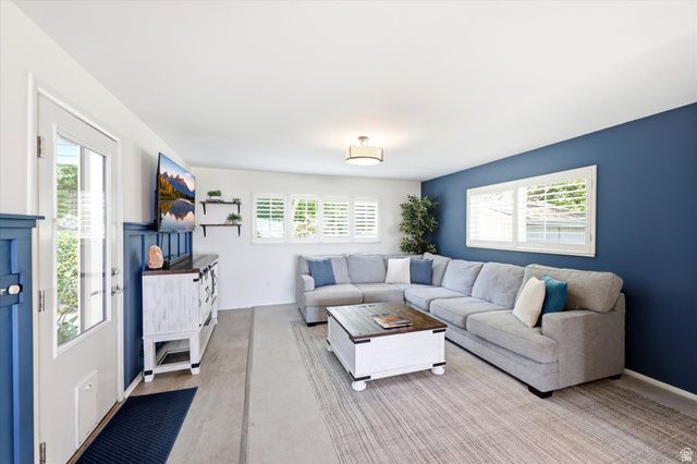 2336 CAVALIER DR, Cottonwood Heights, UT 84121
