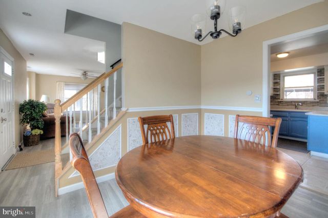 30 URANUS RD, Sewell, NJ 08080