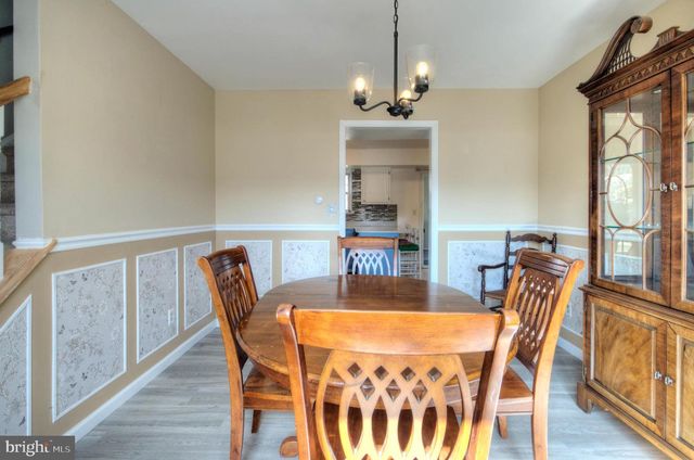 30 URANUS RD, Sewell, NJ 08080