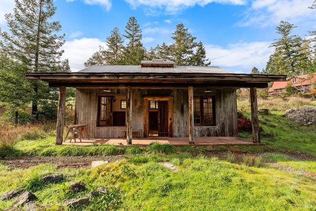 480 Pearl St, Cazadero, CA 95421