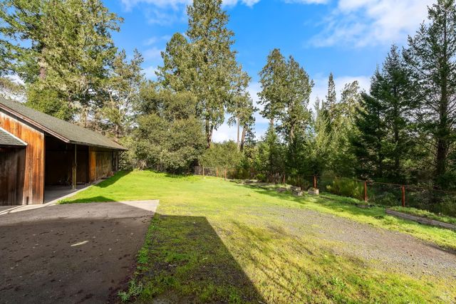 480 Pearl St, Cazadero, CA 95421