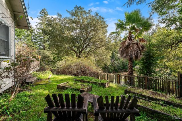 480 Pearl St, Cazadero, CA 95421