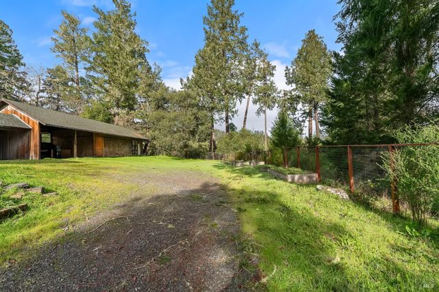 480 Pearl St, Cazadero, CA 95421