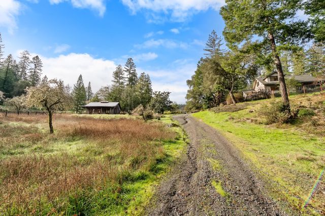 480 Pearl St, Cazadero, CA 95421