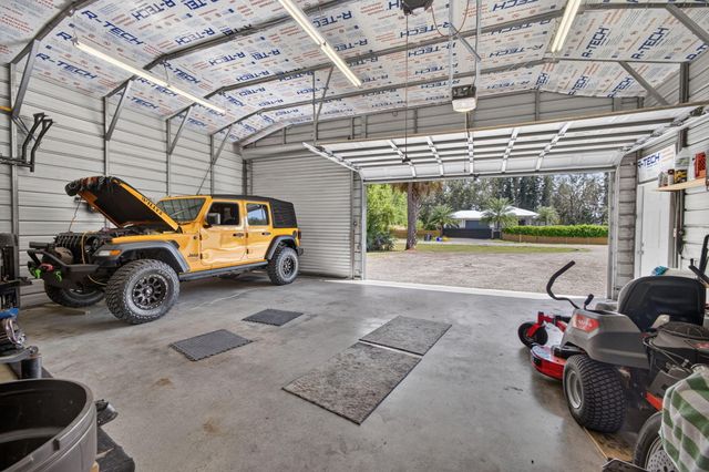 17101 60th Lane N, Loxahatchee, FL 33470