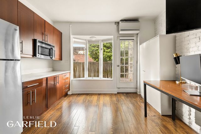 15 GAY Street, New York City, NY 10014