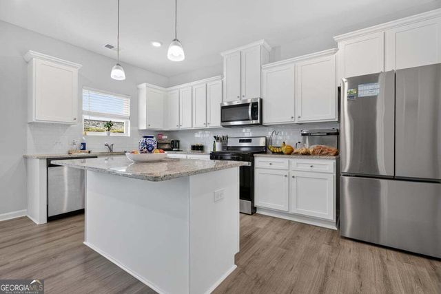 744 Clark Lake Estates Drive, Grayson, GA 30017