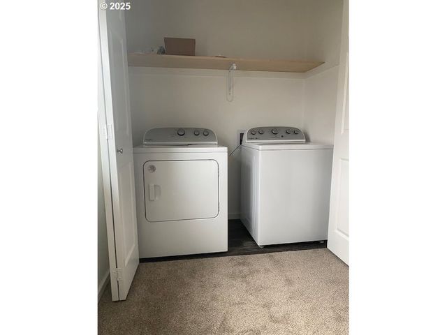 443 S 43RD St, Springfield, OR 97478