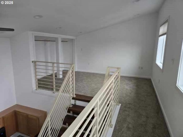 443 S 43RD St, Springfield, OR 97478