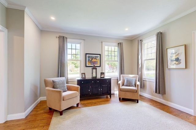 15 Loeffler Ln, Medfield, MA 02052