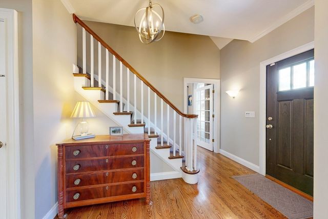 15 Loeffler Ln, Medfield, MA 02052