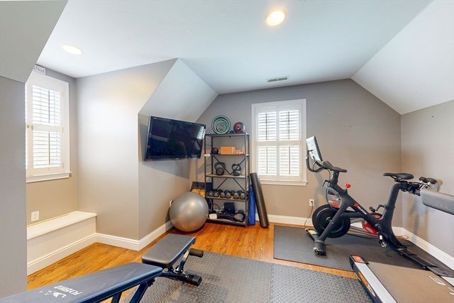 15 Loeffler Ln, Medfield, MA 02052