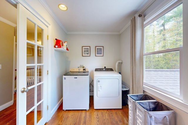 15 Loeffler Ln, Medfield, MA 02052