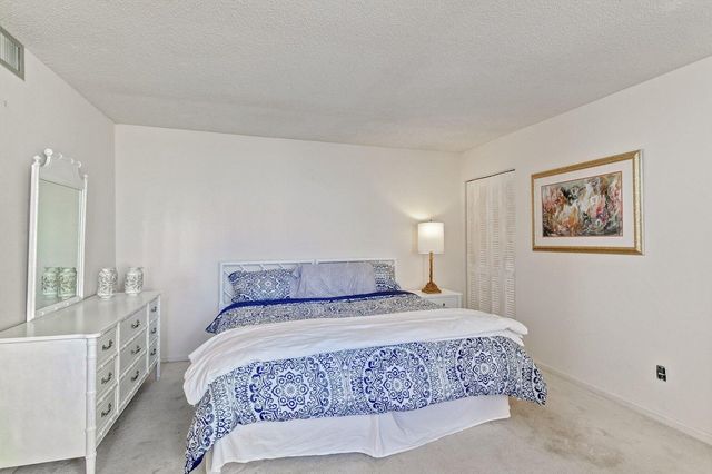 2800 N Ocean Drive B - 6d, Singer Island, FL 33404