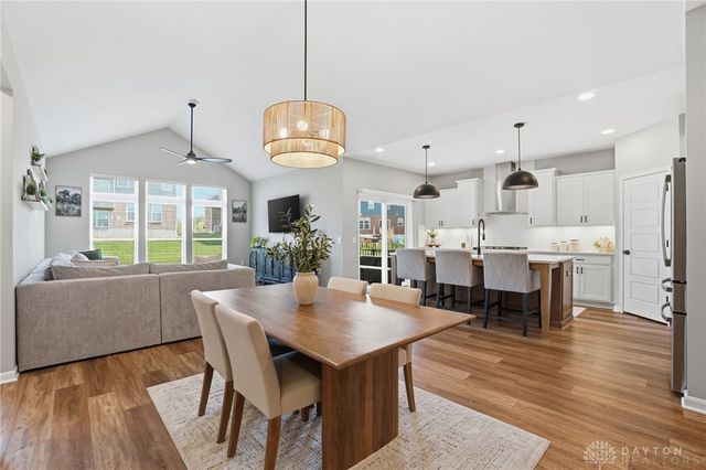 578 Twilight Lane, Sugarcreek Twp, OH 45440
