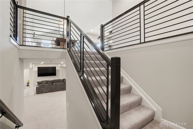 578 Twilight Lane, Sugarcreek Twp, OH 45440