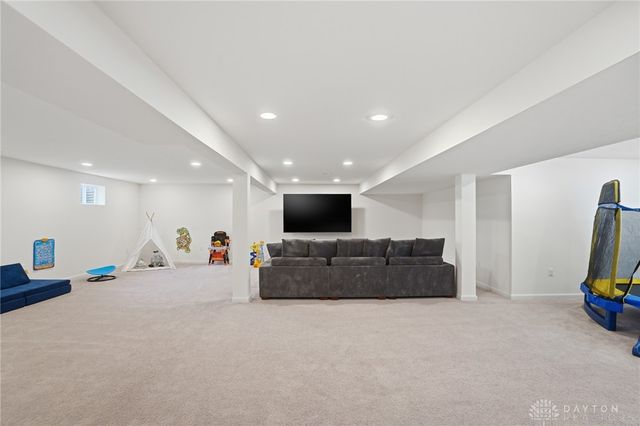578 Twilight Lane, Sugarcreek Twp, OH 45440