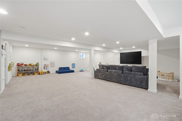 578 Twilight Lane, Sugarcreek Twp, OH 45440