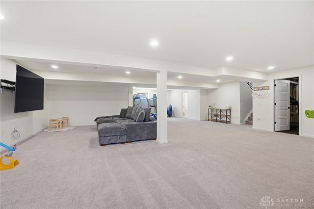 578 Twilight Lane, Sugarcreek Twp, OH 45440