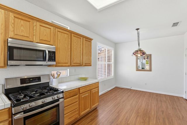 1160 Greenwood Ct, Lincoln, CA 95648