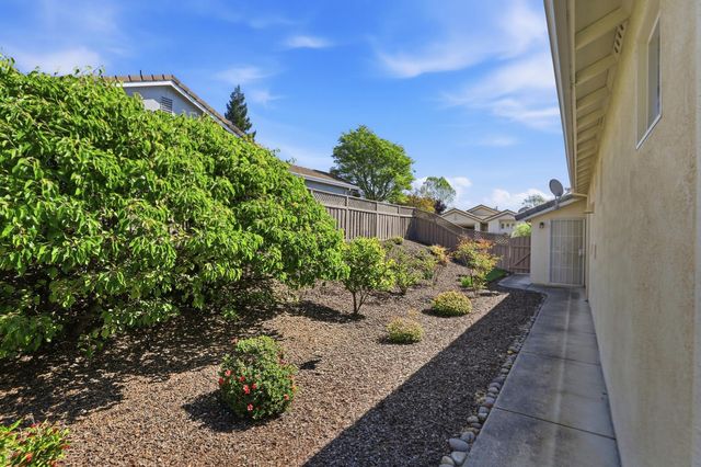 1160 Greenwood Ct, Lincoln, CA 95648