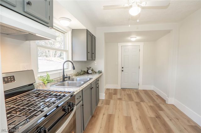 2408 21st Street NE, Canton, OH 44705