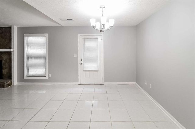 8630 Cedar Creek Ridge, Riverdale, GA 30274