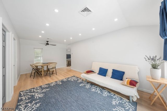 17 Carr Ln, Roxbury Twp., NJ 07885