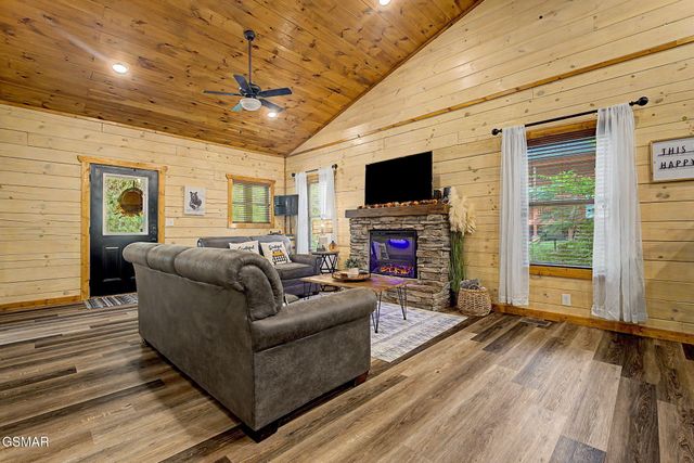 1636 Eagle Springs Road, Sevierville, TN 37876